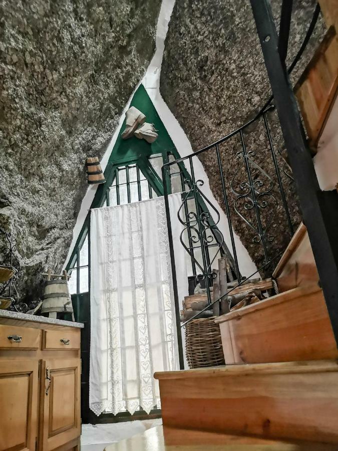Вилла Casa Do Penedo Geres Терраш-ди-Бору Экстерьер фото